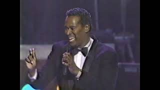 Luther Vandross (w/ Lisa Fischer) &quot;Give Me The Reason&quot; live @ the 1987 Grammy Awards (Feb. 24, 1987)