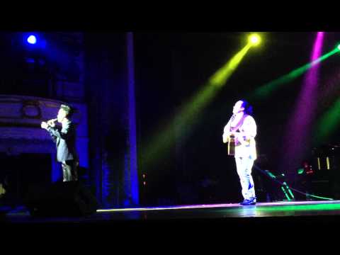 Trăng khuyết - Tùng Dương