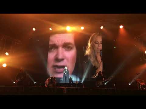 4) Marta Sánchez, "Perdóname".