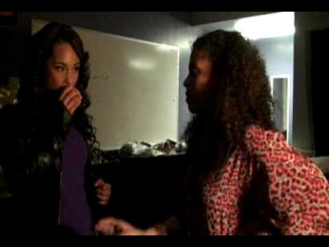 Alicia Keys and Erika Rose Pre show chat part 2