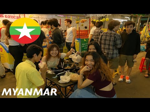 🇲🇲 Yangon’s Chinatown After Dark - A Delicious Night on 19th Street