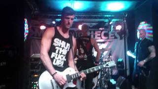 Smash Into Pieces @ Sala Utopia Zaragoza 2015 - Reaching Out