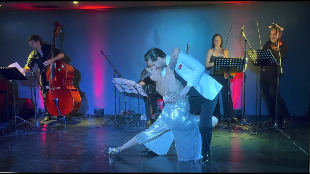 DANTE SANCHEZ & ROXANA SUAREZ  AURA TANGO