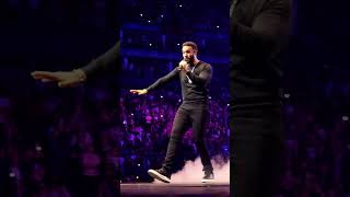 🔥 Usher brought out Craig David to perform 7 Days #usher #rnbmusic #youtubeshorts #fyp