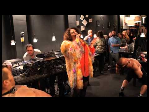 Miss Bunty live @ DOM