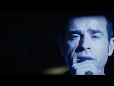 Justin Theroux sings Homeward Bound - The Leftovers 2x10