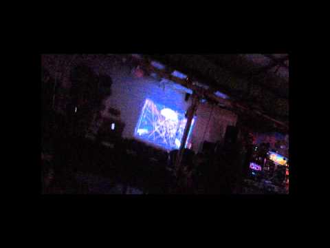 Rubber Band Banjo - Live at Calle Nueve in Medellín, Colombia (June 4, 2014)