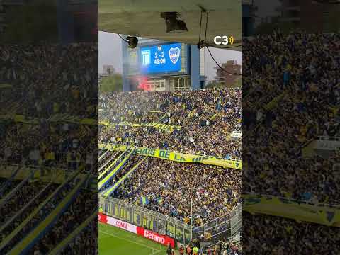 "EL FESTEJO DE LA HINCHADA EN EL TERCERO DE VALENCIA" Barra: La 12 &bull; Club: Boca Juniors &bull; País: Argentina