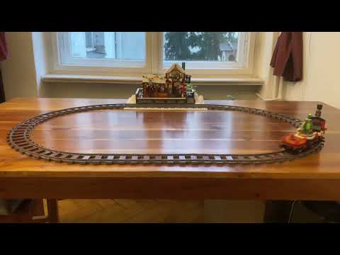 Jie Star 89142 - The Railway Station at Christmas