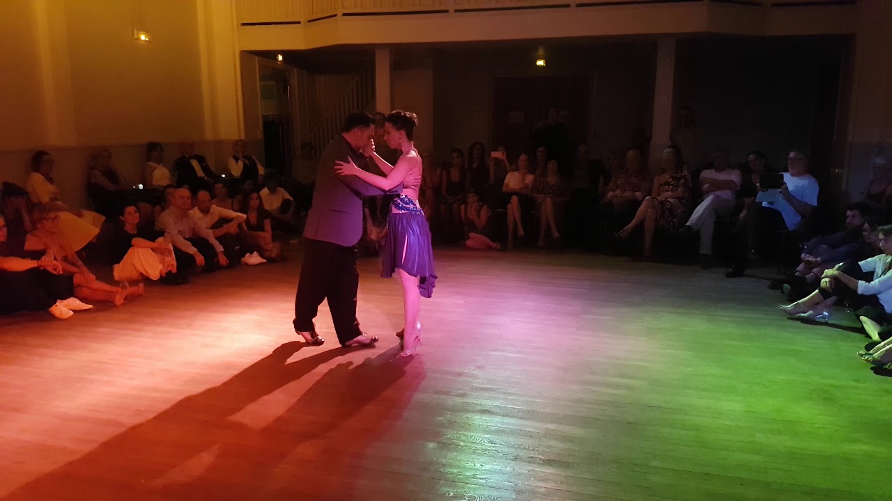 Alejandro Larenas y Marisol Morales Tours Tango 4/5