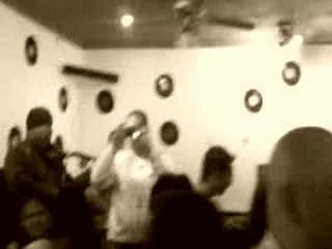 Na zabave u tonika 2