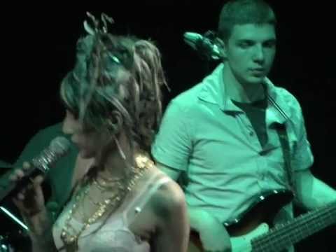 GROOVE UP - Beggin / Freed from desire - live band cover