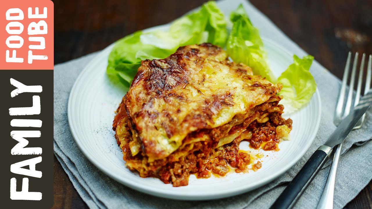 Easy family lasagne: Jamie Oliver