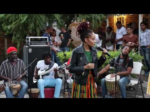 Xana Romeo - Rate Rasta (Acoustic)