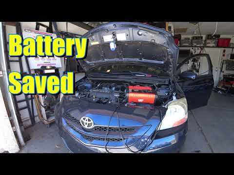 How to save and REVIVE, old and very DEAD car Battery, ZERO VOLT how to CHARGE it from DEAD