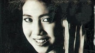 Download lagu ERIE SUZAN - Nggak Janji Deh (Ririn S / Iskandar) (Rajawali Records) (1993) ORIGINAL HQ mp3