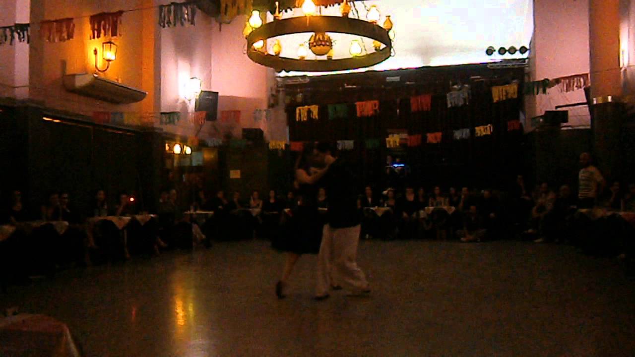 Lucila Bardach y Marcelo Lavergata en El Motivo Tango, 15/7/13