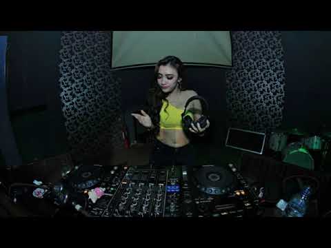 download lagu mp3 mp4 Download Lagu Dj Heroes Tonight Ladies Night, download lagu Download Lagu Dj Heroes Tonight Ladies Night gratis, unduh video klip Download Lagu Dj Heroes Tonight Ladies Night