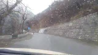 preview picture of video 'Today Naran road raining and snow fall morning 2018'