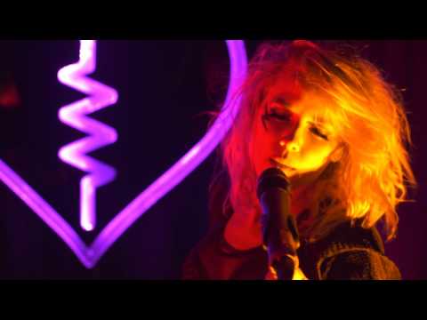 SINGER & THE SCIENTIST