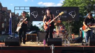 Scary Women perform Le Tigre&#39;s &quot;TKO&quot; at Lansing&#39;s Old Town ScrapFest
