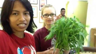 Making Lunch With Veron And Friends | Sarah 04