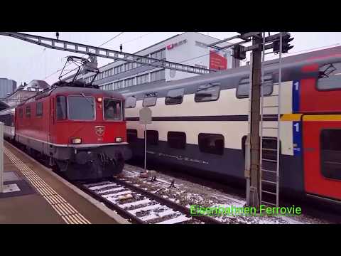 Voralpen Express, Züge der SBB CFF FFS, ICN, IC, der Appenzeller Bahnen AB im Bahnhof Sankt Gallen