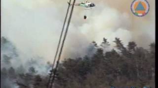 preview picture of video 'Incendio Boschivo-2 Elicotteri-Collisione evitata x un soffio-Prima parte.avi'