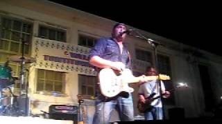 Lee Brice - Upper Middle Class White Trash - Tontitown, AR August 05 2010