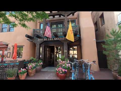 Santa Fe Plaza Walk, Santa Fe, New Mexico, USA