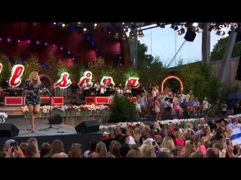 Linnea Henriksson Sjöstadsskolan-Halmstad LIVE.Allsång på Skansen 2014.