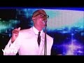 Raphael Saadiq - Love That Girl (2010 Essence Music Festival)