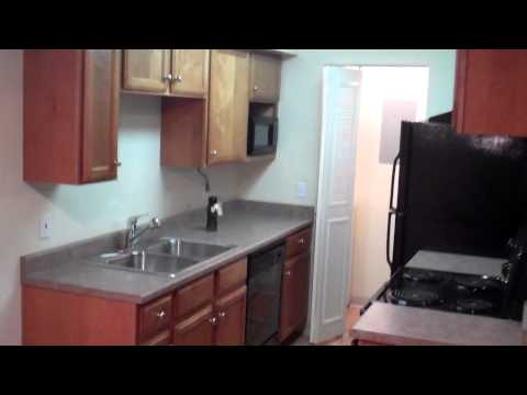 Tour of a 2-bedroom apartment at Cottonwood Creek!