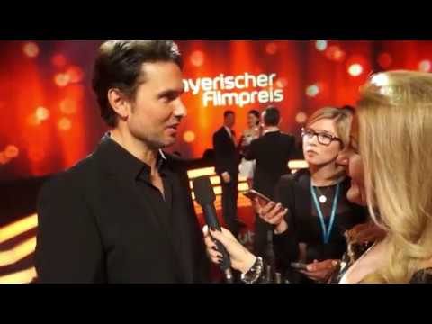 Bayerischer Filmpreis 2016: Interview Simon Verhoeven am 20.01.2017 im Prinzregententheater