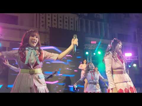 VID2626 THE FIRST DEBUT STAGE  HatoBito - Medley GMM Grammy  Siam​ Matsuri @ SIAM#CMDreamDaisy124851