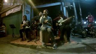 Download lagu Stand By Me - Bosan LIVE ACCOUSTIC AT DEPOK mp3