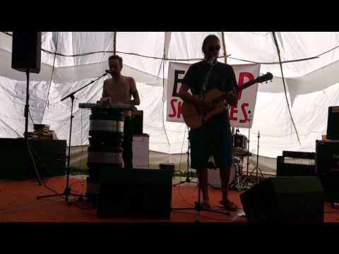 Čipsis un Dullais - Asaras @ejapskrieties prieka māja Laba Daba 2013