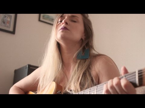 Through The Valley - Ellie's song (Shawn James) - Cover by Luiza Caspary
