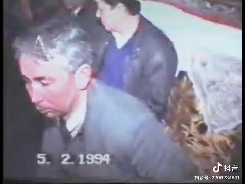 Hasanjan Tursun 1994 yili sorunda eyetkan nahxese -majnuntal