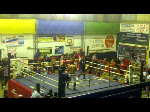 Kick Boxing - Facundo Rossetti (La guaryda Gym) 11-05-2013 Primer Round