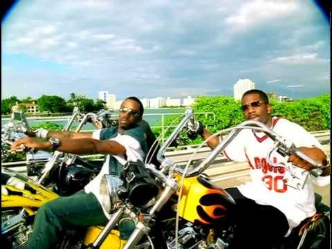 Dj Selim ft P.Diddy feat Ginuwine loon & Mario Winans-I Need A Girl bubbeling 2015 best remix