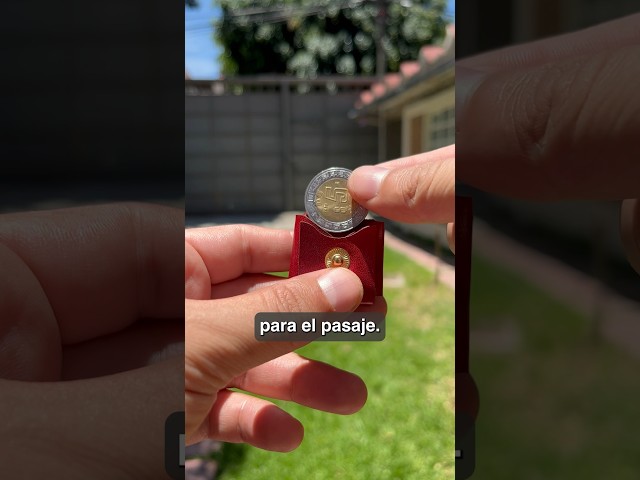 Vídeo relacionado con PATIKIL Monedero Mini De Cuero con Botón Automático Y Llavero, Cartera Compacta para Tarjetas para Hombres Y Mujeres, Rosa