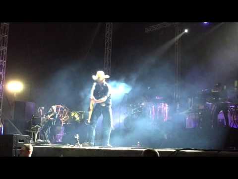 El polvorita Cesar pliego