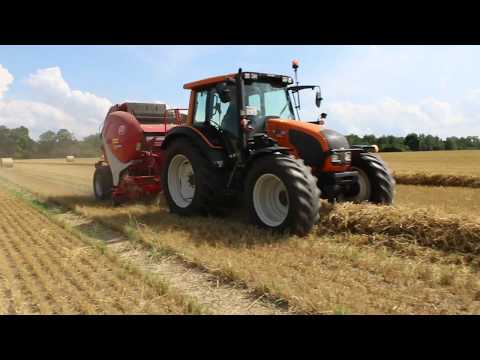 Strohernte 2017 || Valtra || Renault || Lely