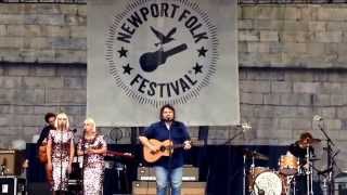 Jeff Tweedy (Wilco)  - Honey Combed New Song feat. Lucius at Newport Folk Festival 2014