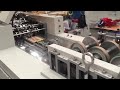 Riproduci video