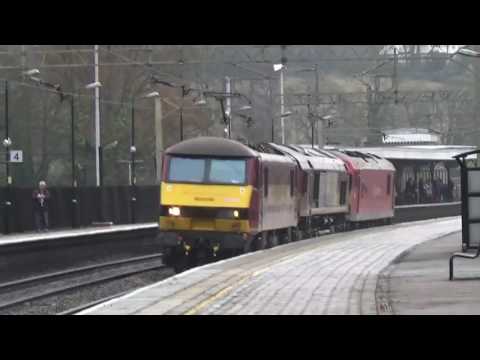 DB Cargo 90028 tows 66037 and 92015 working 0Z23 from Wembley Yard to Crewe T.M.D(E)