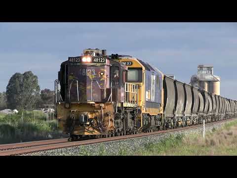 Manildra Grain Trains on the Stockinbingal to Parkes Railway