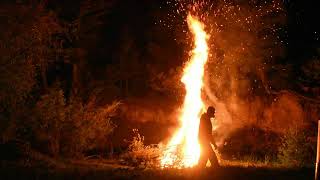 WATCH ME BURN A SLASH PILE!  ||  BURN PILE #2
