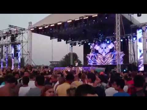 Armin van Buuren @ Cacao Beach, Bulgaria 2014 - Simon Patterson/Aly & Filа - Brush Strokes/Big Sky
